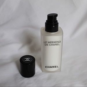 NWOT: Le Weekend de CHANEL
